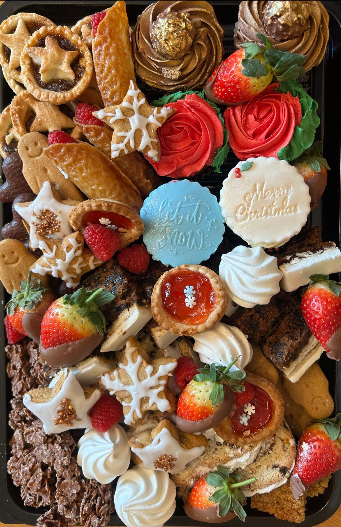 Dessert Platters Page 492087647 1213198820806859 3605543381036608605 n