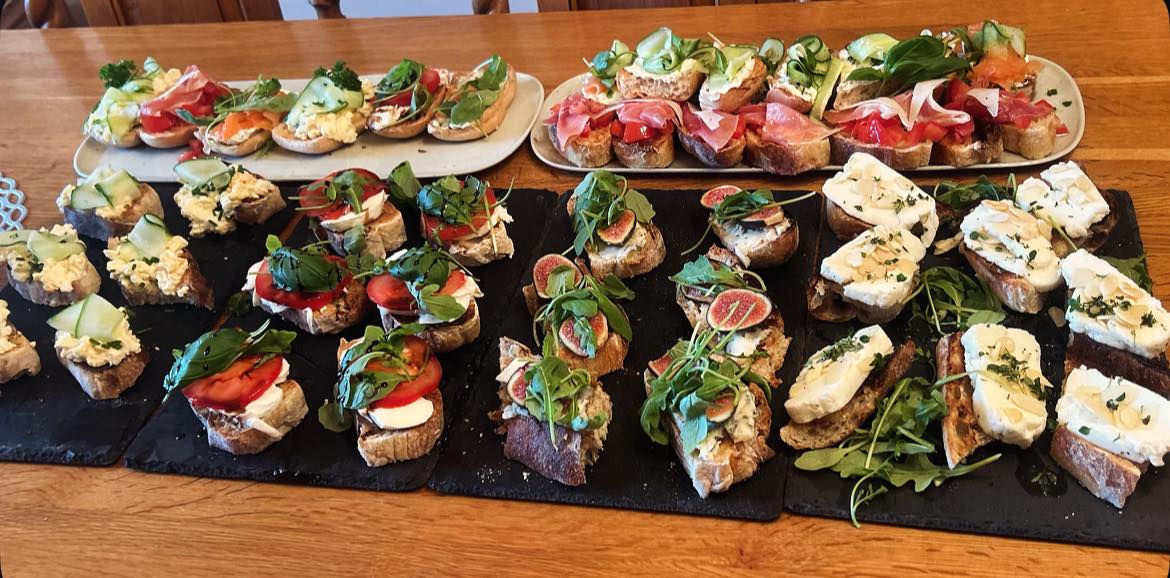 Canapes Page 499707172 1243288314464576 4069177976274486747 n