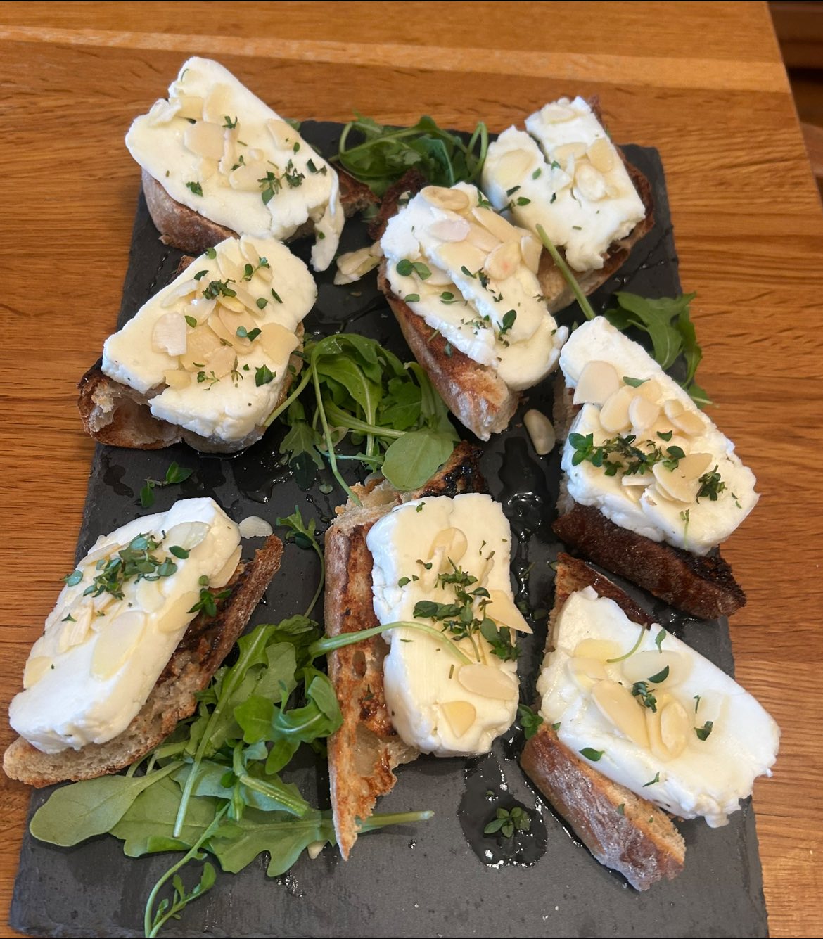 Canapes Page 499707187 1243282894465118 1721990910328972996 n